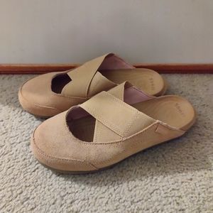 Crocs Chai & Khaki Edie Mule Beige